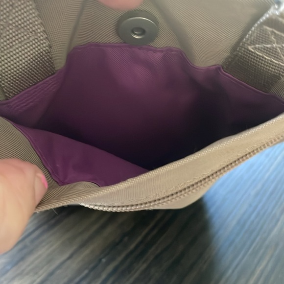 Baggalini Tan Crossbody Like New! - Picture 8 of 10